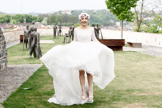 Eva Decastelo feet photo thumbnail