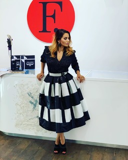 Eva Decastelo feet photo thumbnail
