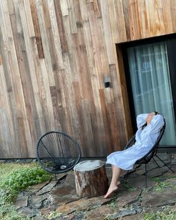 Eva Decastelo feet photo thumbnail