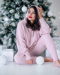 Eva Decastelo feet photo thumbnail