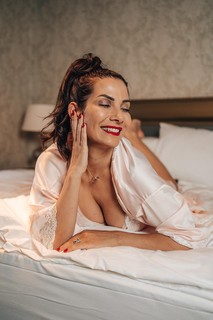 Eva Decastelo feet photo thumbnail