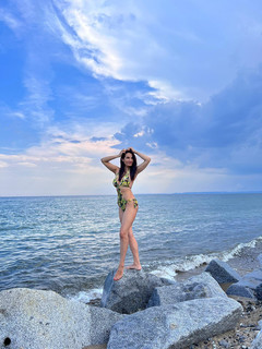 Eva Decastelo feet photo thumbnail