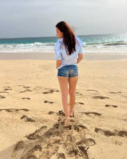 Eva Decastelo feet photo thumbnail