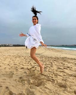 Eva Decastelo feet photo thumbnail