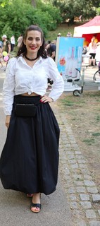 Eva Decastelo feet photo thumbnail