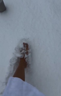 Eva Decastelo feet photo thumbnail