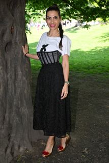 Eva Decastelo feet photo thumbnail
