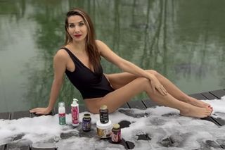 Eva Decastelo feet photo 3