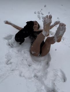 Eva Decastelo feet photo 14