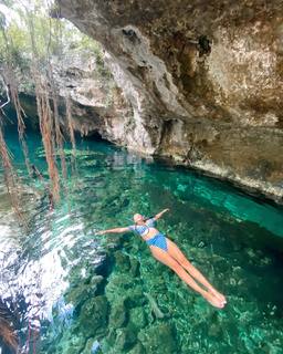 Eva Gabriel feet photo thumbnail