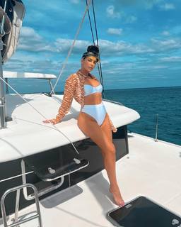 Eva Gabriel feet photo thumbnail