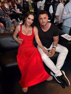 Eva Gabriel feet photo thumbnail