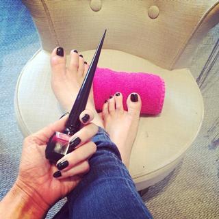 Eva González feet photo 18