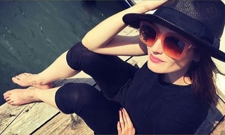 Eva Green feet photo thumbnail