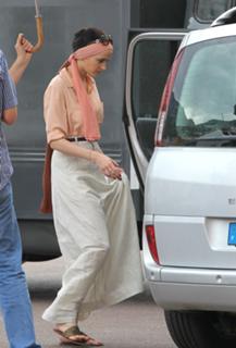 Eva Green feet photo thumbnail