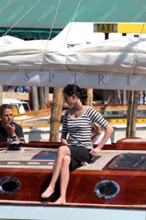 Eva Green feet photo thumbnail