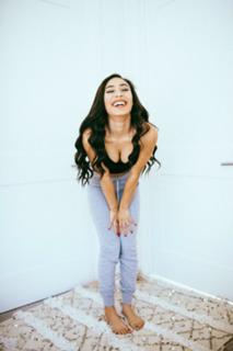 Eva Gutowski feet photo 15
