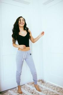 Eva Gutowski feet photo 14