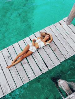 Eva Gutowski feet photo 16