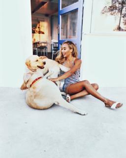 Eva Gutowski feet photo 11