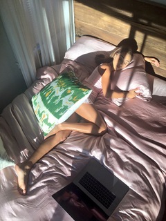 Eva Gutowski feet photo 4