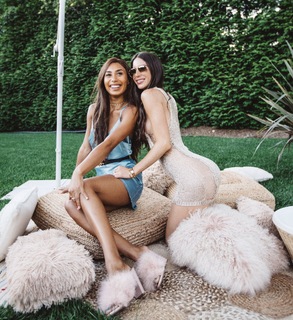 Eva Gutowski feet photo 1