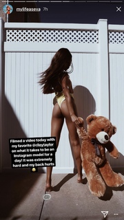 Eva Gutowski feet photo 7