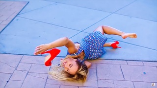 Eva Gutowski feet photo 14