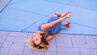 Eva Gutowski feet photo 13
