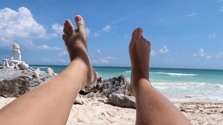 Eva Gutowski feet photo 9