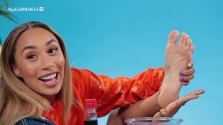 Eva Gutowski feet photo 19