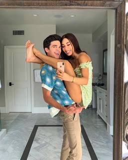 Eva Gutowski feet photo 17