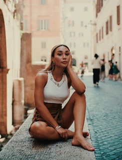 Eva Gutowski feet photo 10