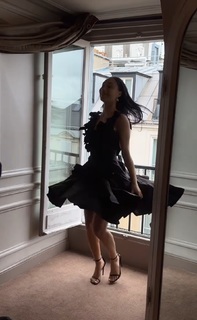 Eva Gutowski feet photo 10