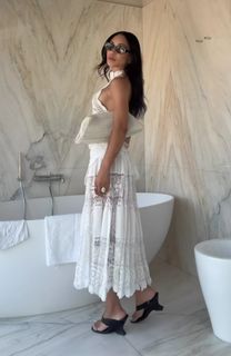 Eva Gutowski feet photo 5