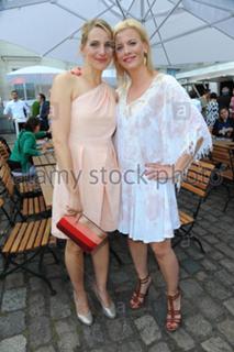 Eva Habermann feet photo thumbnail