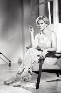 Eva Habermann feet photo thumbnail