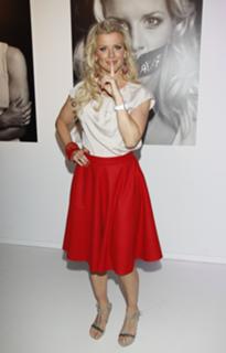 Eva Habermann feet photo thumbnail