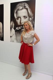 Eva Habermann feet photo thumbnail
