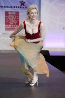 Eva Habermann feet photo thumbnail