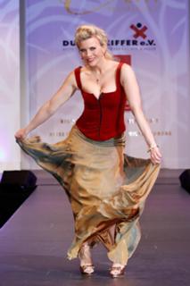 Eva Habermann feet photo thumbnail