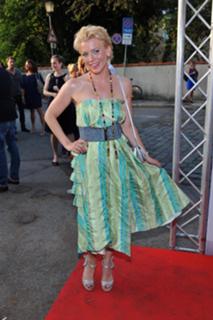 Eva Habermann feet photo thumbnail