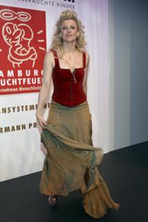 Eva Habermann feet photo thumbnail