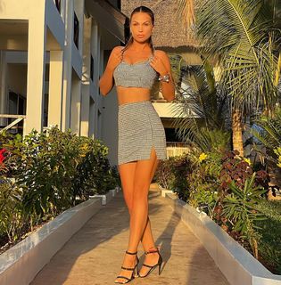 Eva Henger feet photo thumbnail