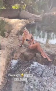 Eva Henger feet photo thumbnail