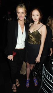 Eva Herzigova feet photo thumbnail