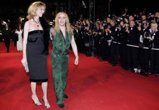 Eva Herzigova feet photo thumbnail