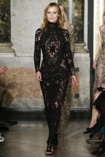 Eva Herzigova feet photo thumbnail