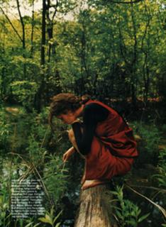 Eva Herzigova feet photo thumbnail