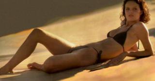 Eva Herzigova feet photo thumbnail